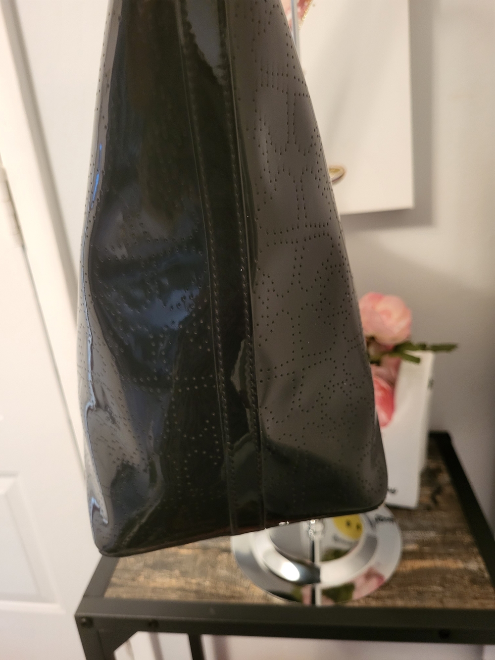 Kate Spade Black Patent Tote Bag. NWOT. 16"W X 10"L X 6" D with Unbrand Dusty - Picture 12 of 15